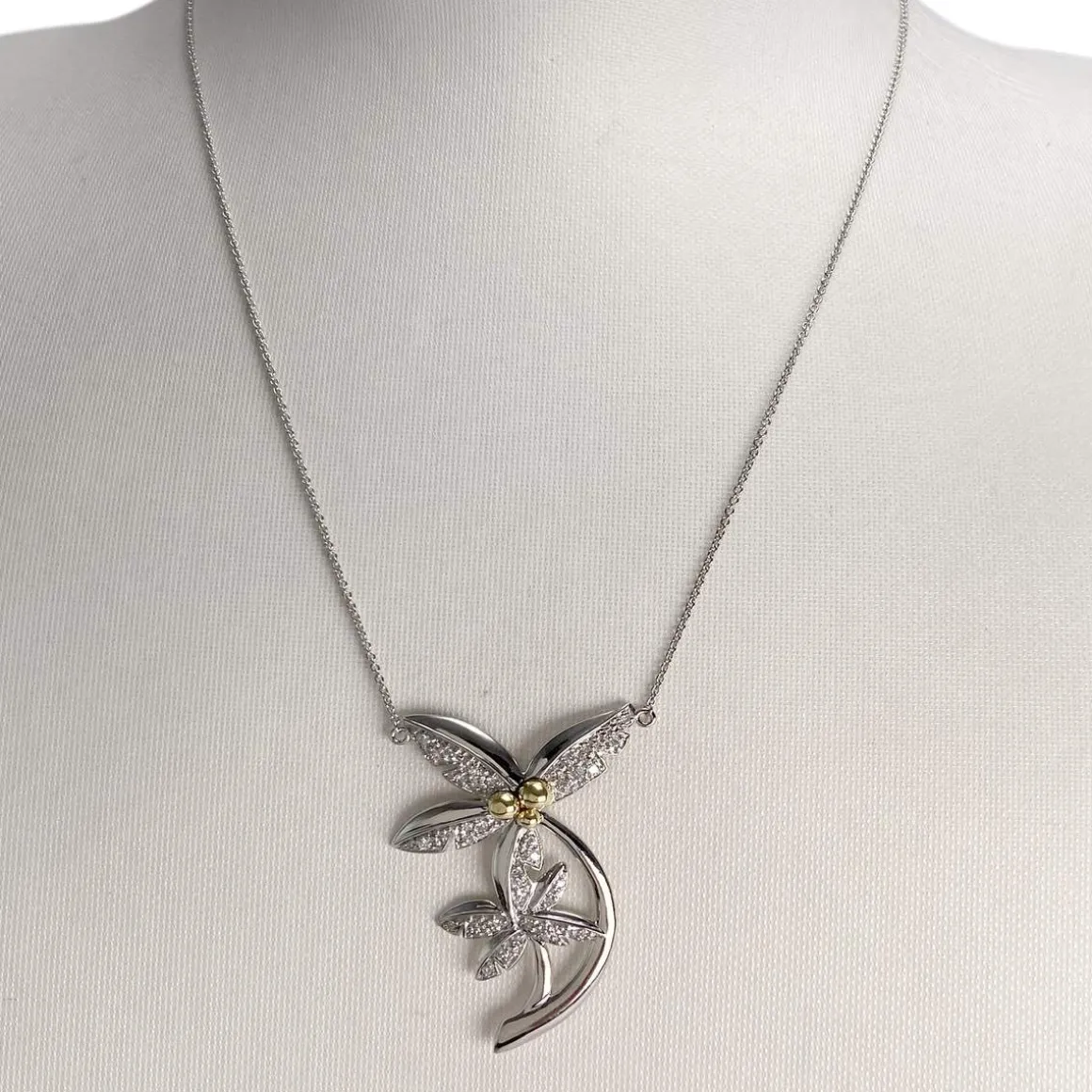 Collier d'occasion 2 ors 750 maille forçat diamants 44.5cm