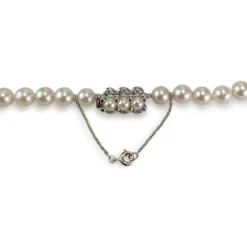Collier en chute d'occasion or 750 blanc perles de culture du japon diamants 51 cm