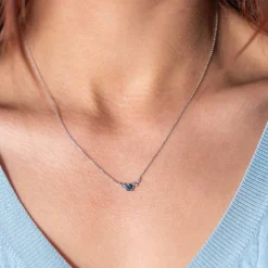 Collier or 375 blanc topazes bleues traitées 45cm avec anneau de raccourcissement 42cm