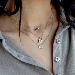 Collier plaqué or jaune médaillon perlé zirconias 45 cm