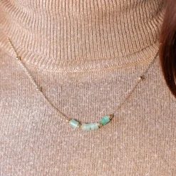 Collier plaqué or jaune quartzites verts 45 cm