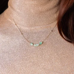 Collier plaqué or jaune quartzites verts 45 cm