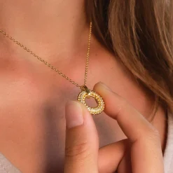 Collier plaqué or motif cercle perlé zirconias 42 à 45 cm