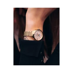 Montre BALMAIN tradition femme bracelet acier inoxydable or