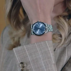 Montre BOSS business femme bracelet acier bicolore