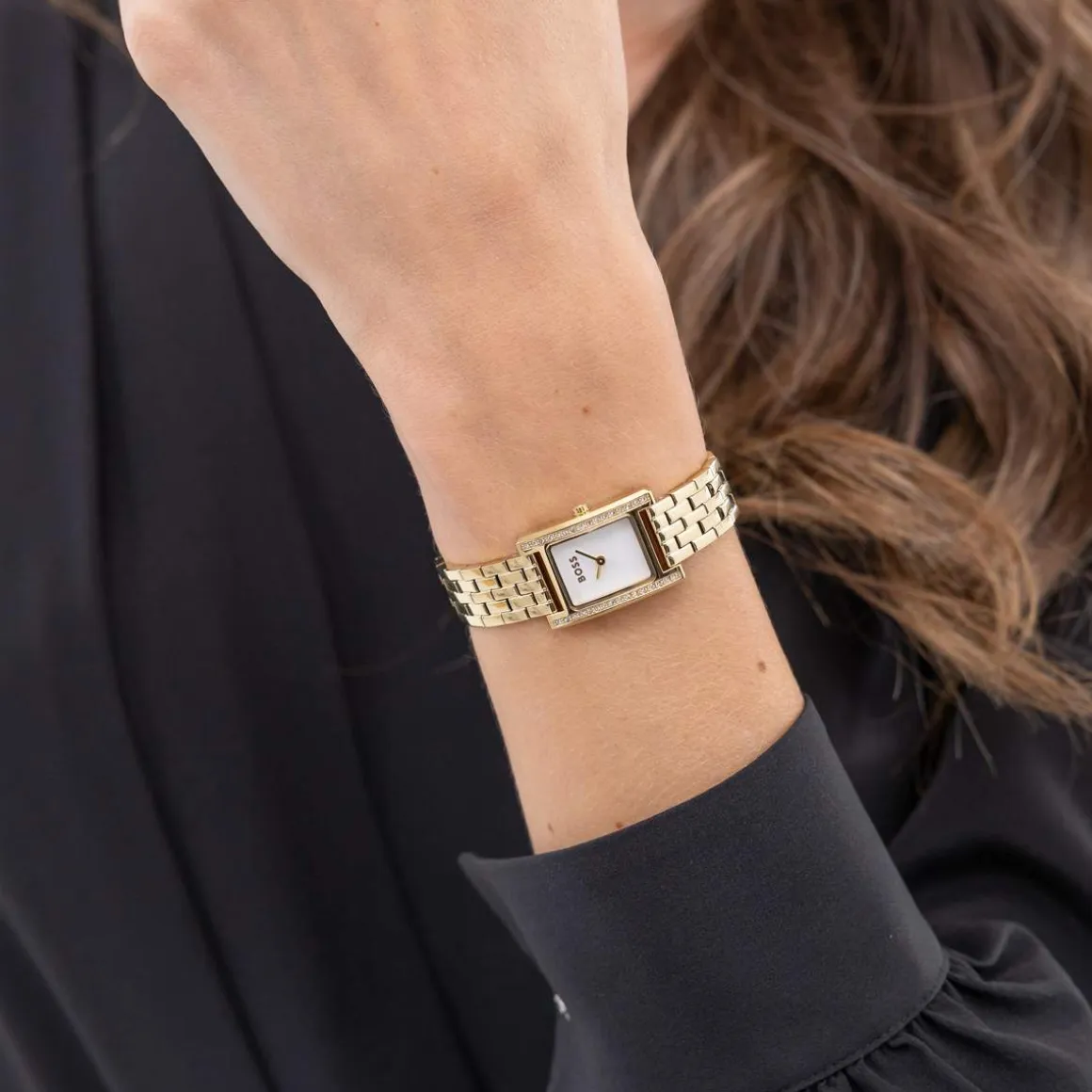 Montre BOSS modern classic femme bracelet acier inoxydable doré jaune