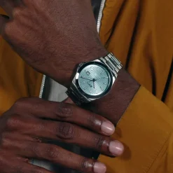 Montre BOSS strike homme bracelet acier