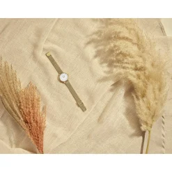 Montre CLUSE Boho Chic femme cadran blanc bracelet acier doré