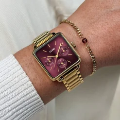 Montre CLUSE FESTIVE 25 Femme cadran rouge bracelet acier inoxydable doré