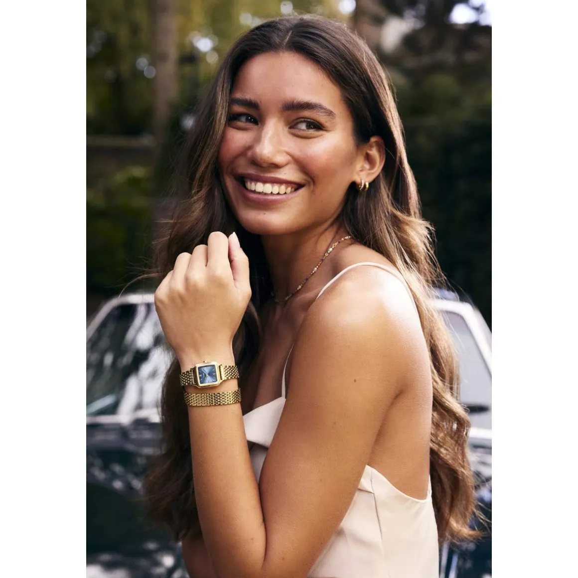 Montre CLUSE Gracieuse Petite femme cadran bleu bracelet acier doré