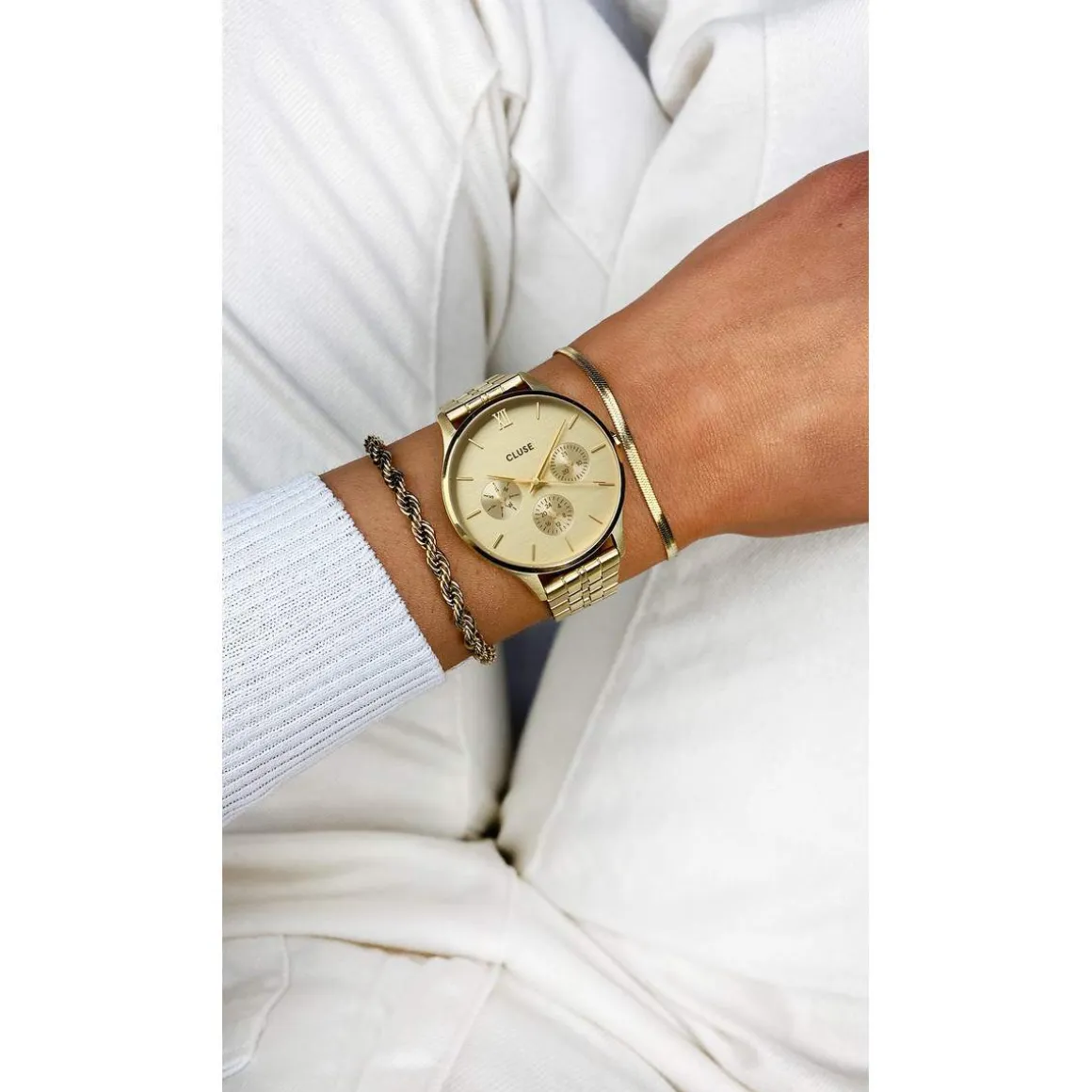 Montre CLUSE Minuit Multifunction femme cadran doré bracelet acier doré