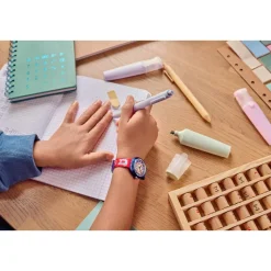 Montre FLIK FLAK Classroom Creations enfant cadran rose bracelet pet recycle rouge