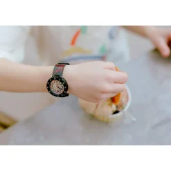 Montre Flik Flak Shine Bright Webaxus enfant plastique biosourcé bracelet silicone noir