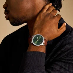Montre FOSSIL minimalist homme bracelet cuir marron