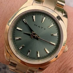 Montre HERITAGE femme bracelet acier inoxydable doré