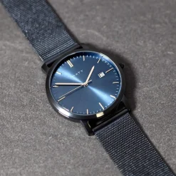 Montre homme acier bleu bracelet acier bleu maille milanaise