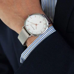 Montre homme chromée bracelet maille milanaise acier