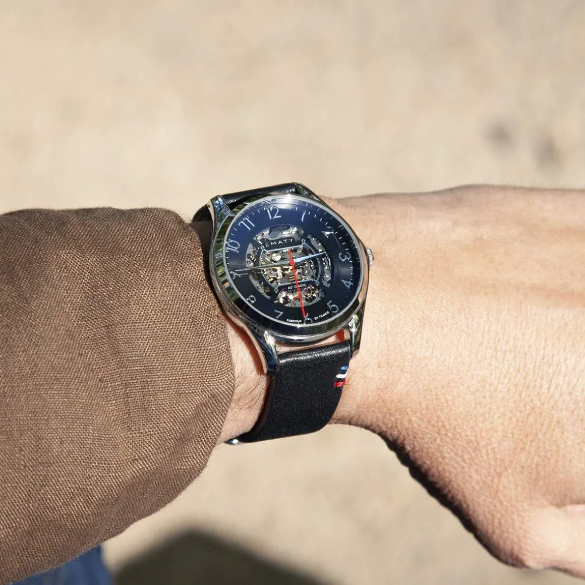 Montre homme squelette automatique acier bracelet cuir noir