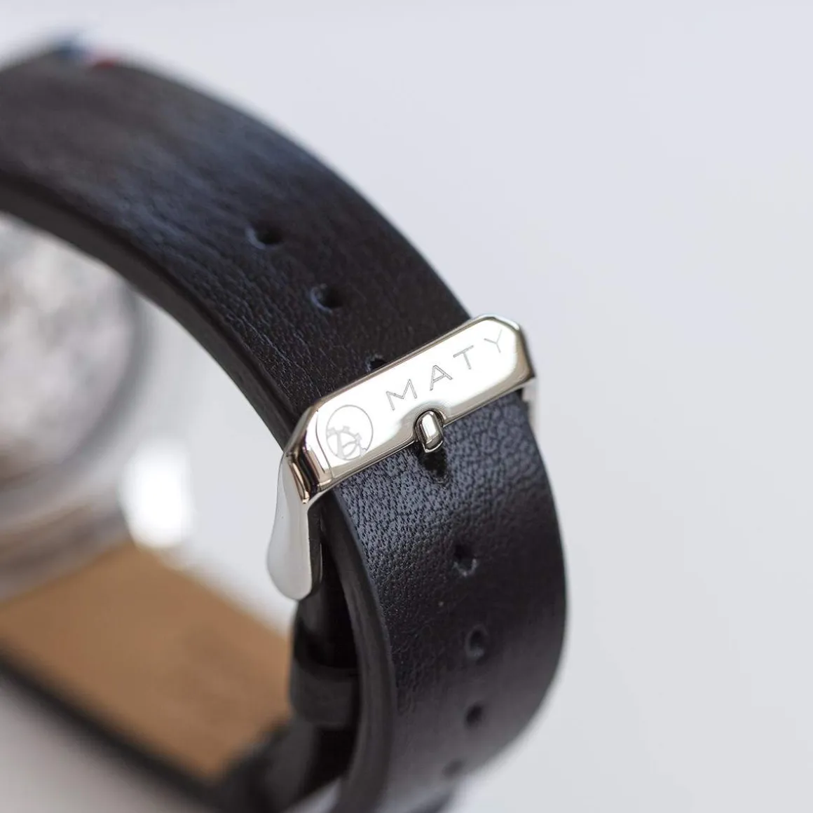 Montre homme squelette automatique acier bracelet cuir noir
