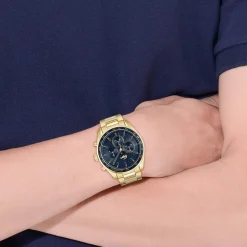 Montre LACOSTE boston homme bracelet acier doré