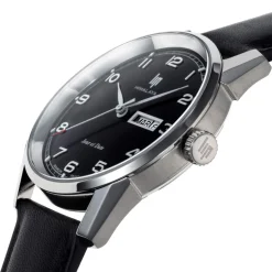 Montre LIP homme analogique, bracelet cuir noir