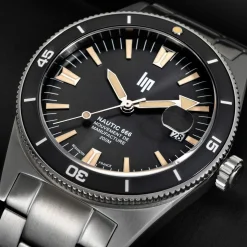 Montre LIP MANUFACTURE nautic 666 mixte automatique, bracelet acier inoxydable