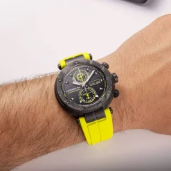 Montre MICHEL HERBELIN newport chrono auto carbone homme automatique, bracelet caoutchouc jaune