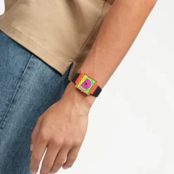 Montre SWATCH break free homme bracelet matériau biosourcé noir