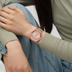 Montre SWATCH Essentials femme automatique, cadran rose, bracelet silicone rose