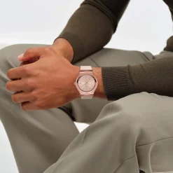 Montre SWATCH Essentials femme automatique, cadran rose, bracelet silicone rose