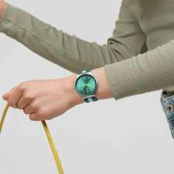 Montre SWATCH essentials homme cadran vert bracelet textile vert