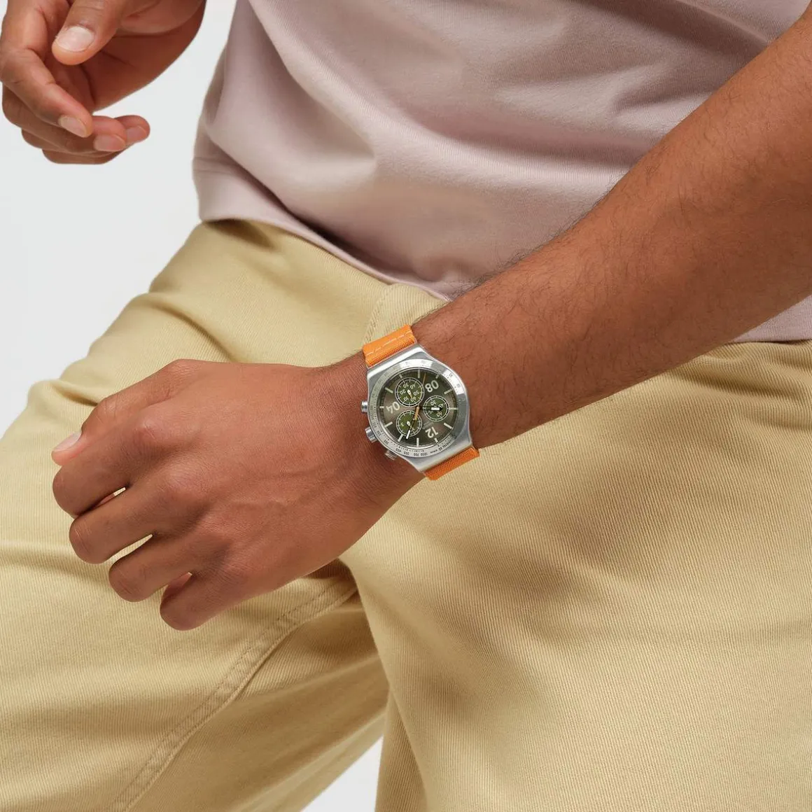 Montre SWATCH essentials homme cadran marron bracelet textile orange