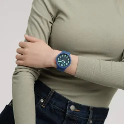 Montre SWATCH essentials mixte cadran bleu bracelet silicone bleu