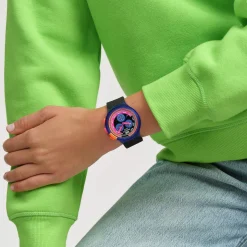 Montre SWATCH neon homme bracelet matériau biosourcé noir