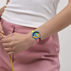 Montre SWATCH neon mixte bracelet silicone jaune