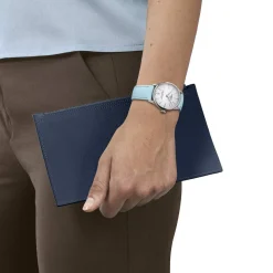 Montre TISSOT t-classic femme automatique acier bracelet cuir bleu
