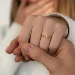 Solitaire or 750 jaune diamant 0,1 carat